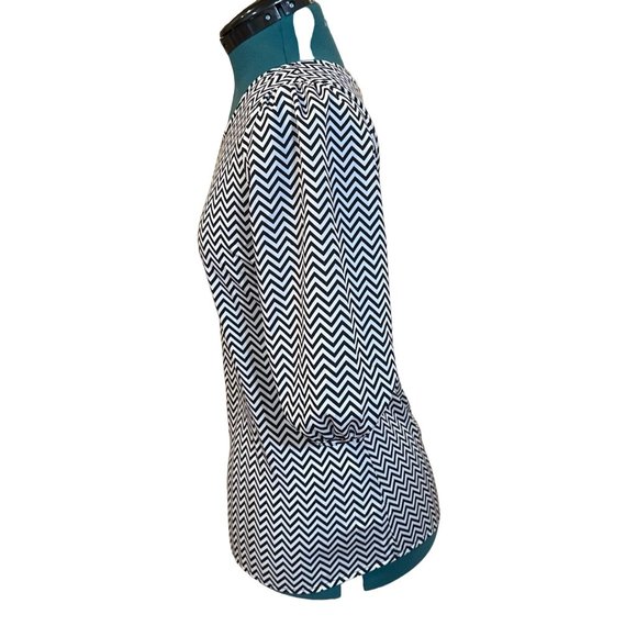 Bee Stitched Brand Chevron Blouse Black & White 100% Polyester Women Size Small - Picture 5 of 14